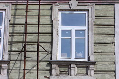 фото окна из дерева в иркутске